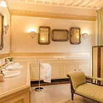 Delle Sophore 16&4, Emma Villa Cortona