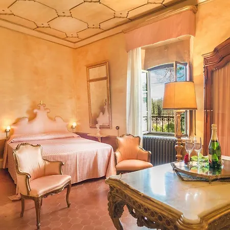 Delle Sophore 12, Emma Cortona