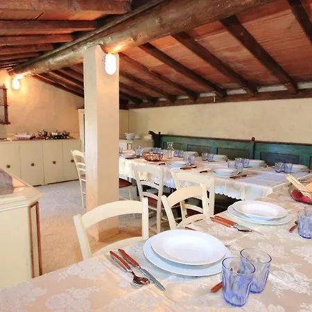 Villa Delle Sophore 12, Emma *