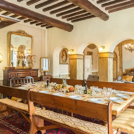 Villa Delle Sophore 12, Emma *