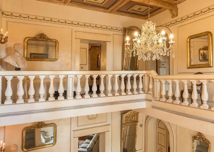 Villa Delle Sophore 12, Emma *