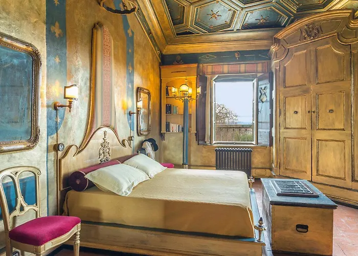 Villa Delle Sophore 12, Emma *