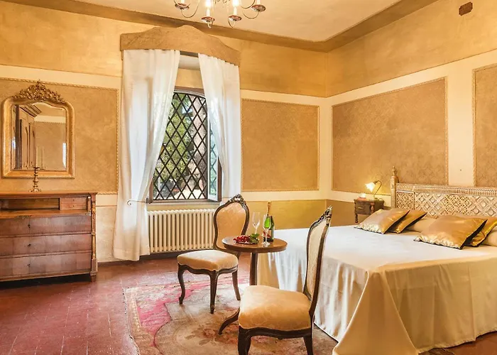 Villa Delle Sophore 12, Emma Cortona