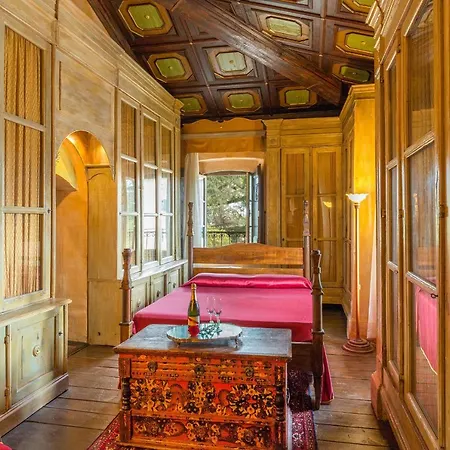 Delle Sophore 12, Emma Villa Cortona