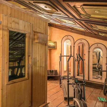 Delle Sophore 12, Emma