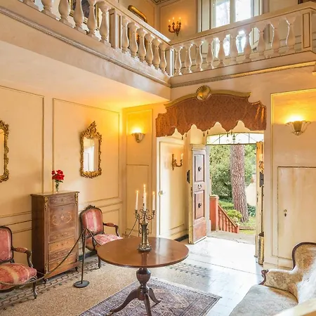 Delle Sophore 12, Emma Villa