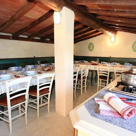 Villa Delle Sophore 12, Emma *