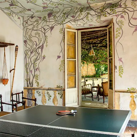 Delle Sophore 12, Emma Cortona